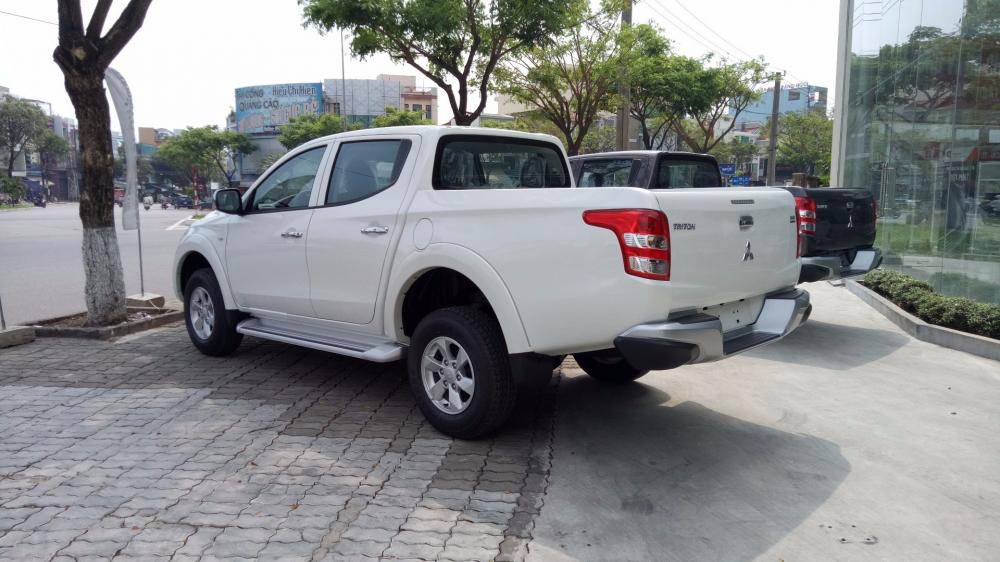 Bán Mitsubishi Triton đời 2017, màu trắng, nhập khẩu chính hãng, giá tốt-7