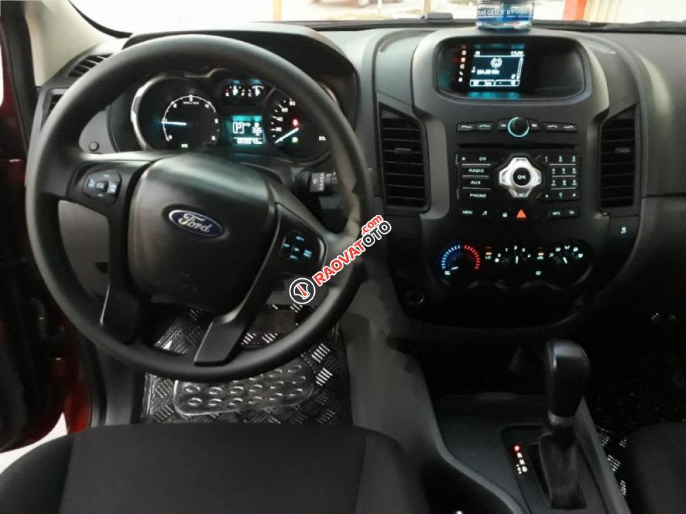 Cần bán Ford Ranger XLS 2.2L 4x2 AT đời 2017, màu đỏ, xe nhập-1