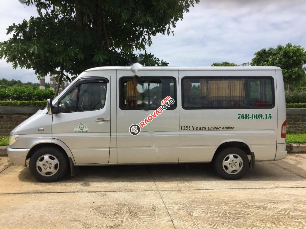 Cần bán Mercedes Sprinter đời 2006, màu bạc-0