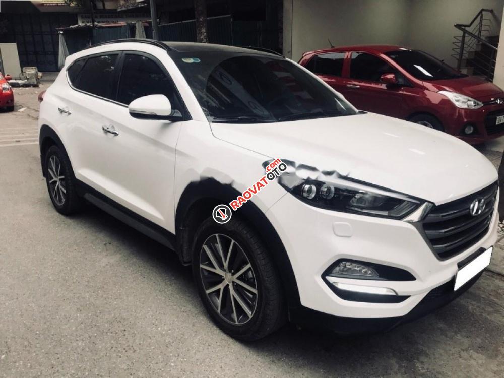 Cần bán Hyundai Tucson 2.0 ATH đời 2016, màu trắng, nhập khẩu, 940 triệu-0