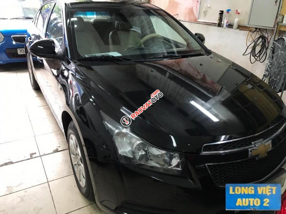 Bán Chevrolet Cruze 1.6 MT đời 2011, màu đen, chính chủ, giá cạnh tranh-0