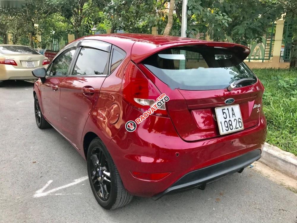 Cần bán gấp Ford Fiesta S 1.6 AT năm 2011, màu đỏ-2