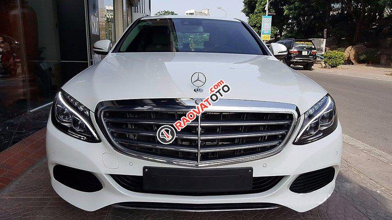 Xe Mercedes C250 đời 2016, màu trắng-1