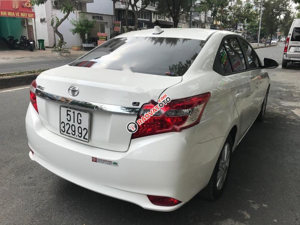 Cần bán lại xe Toyota Vios 1.5G đời 2017, màu trắng số tự động, giá 565tr-2