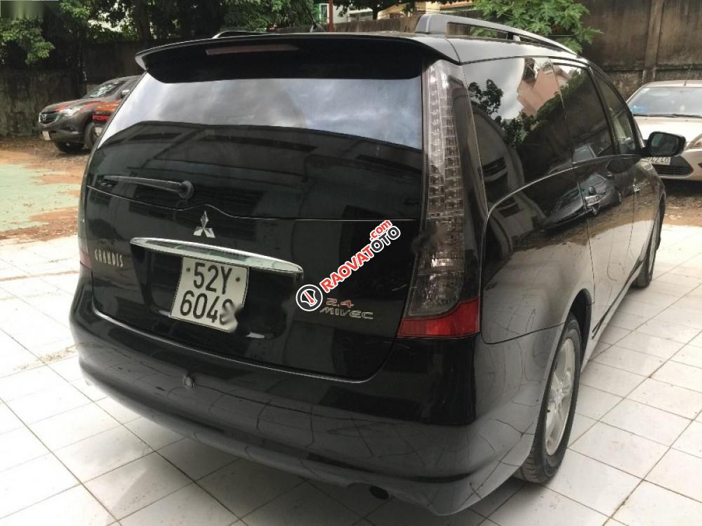 Cần bán Mitsubishi Grandis đời 2005, màu đen như mới-0