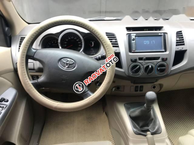 Bán ô tô Toyota Fortuner năm 2010, màu đen số sàn-1