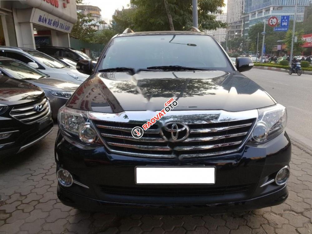 Cần bán xe Toyota Fortuner đời 2015, màu đen số tự động, giá 820tr-7