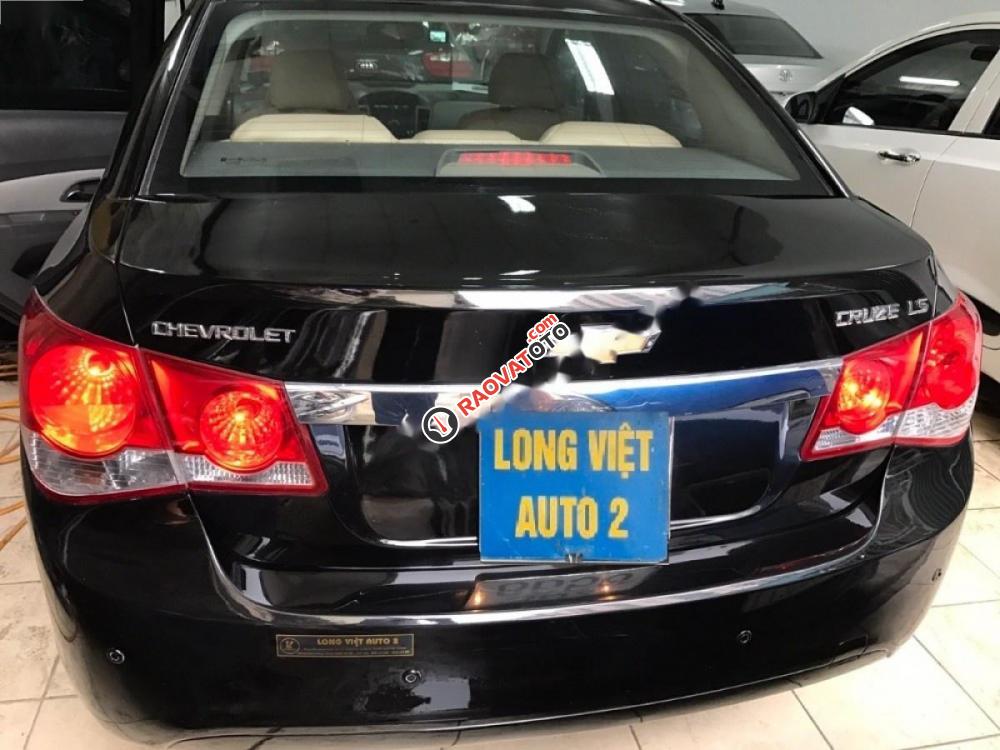 Bán Chevrolet Cruze 1.6 MT đời 2011, màu đen, chính chủ, giá cạnh tranh-5