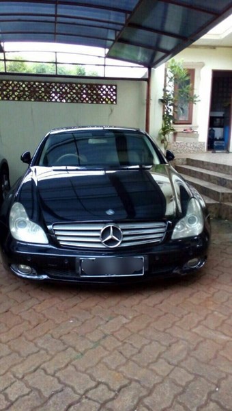 Bán xe Mercedes CLS đời 2010, màu đen, nhập khẩu chính hãng-2