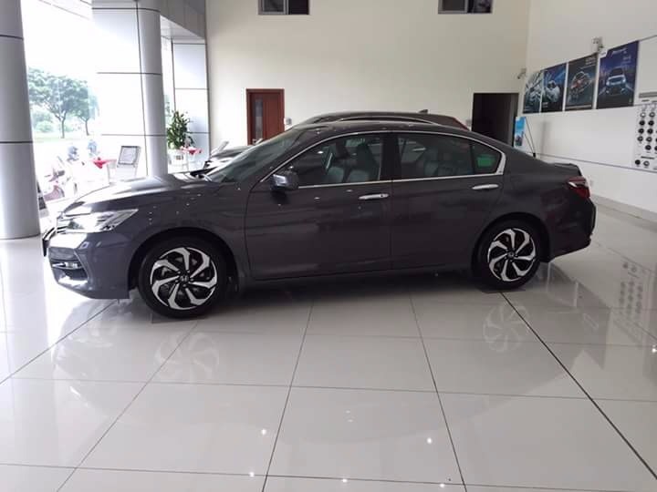 Bán Honda Accord năm 2017, màu đen, nhập khẩu chính hãng-3
