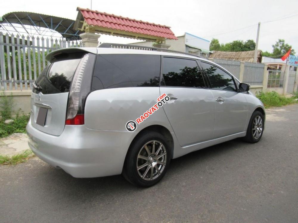 Cần bán xe Mitsubishi Grandis 2.4AT năm 2005, màu bạc số tự động-0