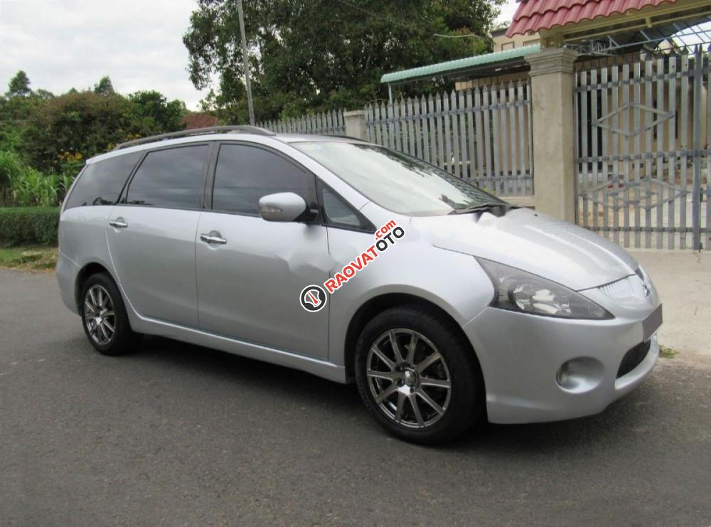 Cần bán xe Mitsubishi Grandis 2.4AT năm 2005, màu bạc số tự động-1