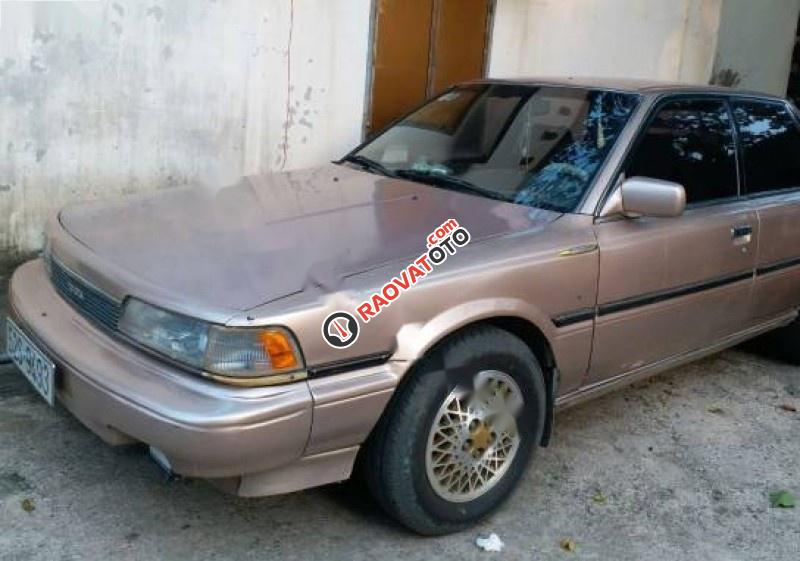 Bán Toyota Camry 2.0 MT đời 1990, màu xám, xe nhập giá cạnh tranh-0