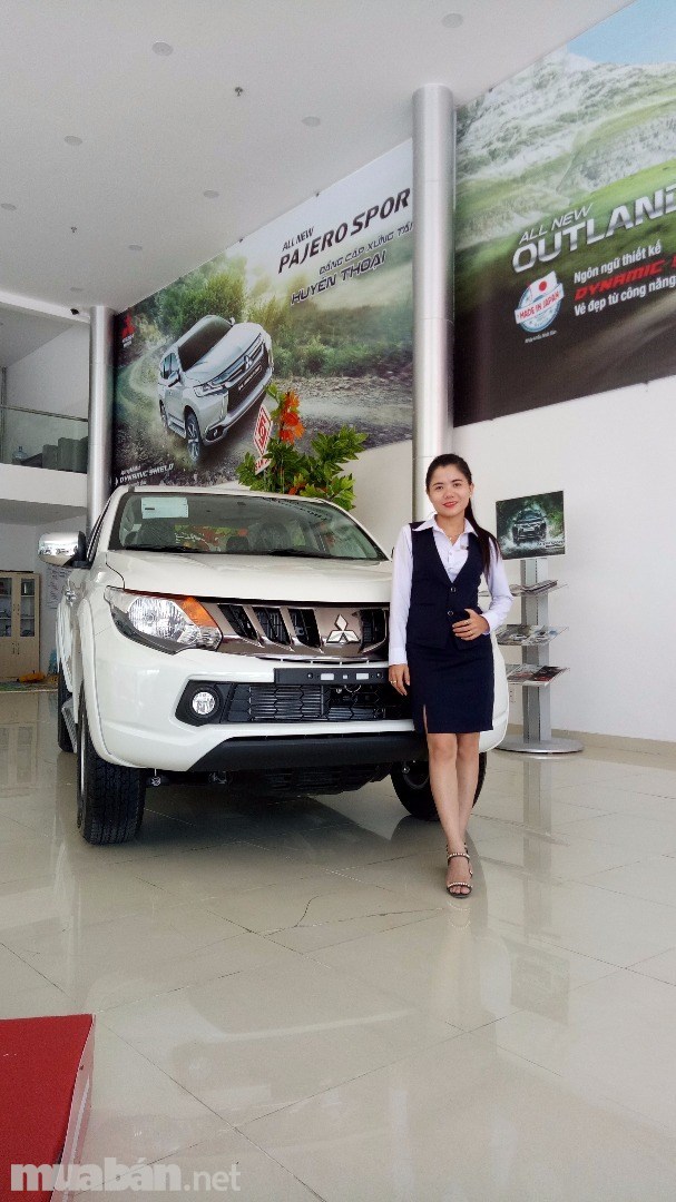 Bán Mitsubishi Triton đời 2017, màu trắng, xe nhập giá cạnh tranh-0