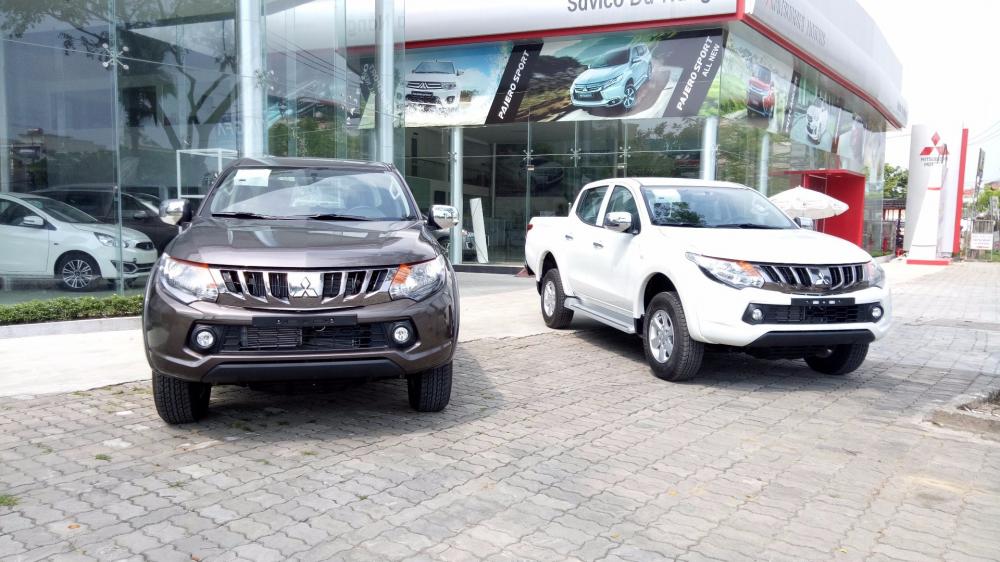 Bán Mitsubishi Triton đời 2017, màu trắng, nhập khẩu chính hãng, giá tốt-12