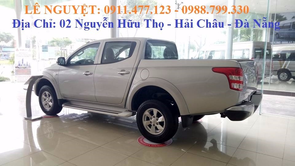 Cần bán Mitsubishi Triton đời 2017, màu bạc, xe nhập-2