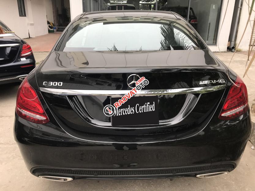 Bán xe Mercedes C300 đời 2017, màu đen chạy 8760km giá cực rẻ-5