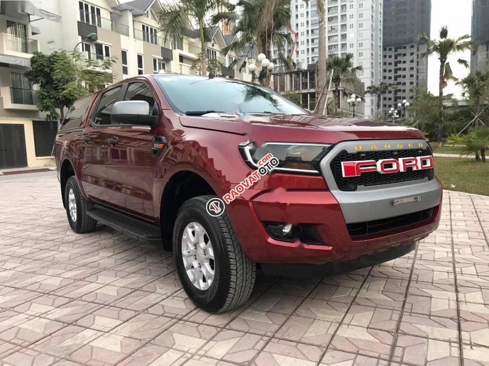 Cần bán gấp Ford Ranger XLS AT đời 2017, màu đỏ, nhập khẩu nguyên chiếc-1