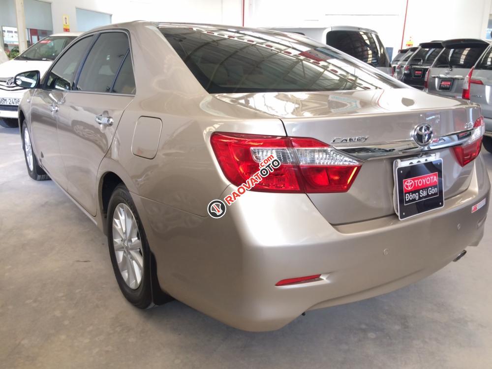 Cần bán Toyota Camry 2.5Q, màu đen, xe chạy lướt-1