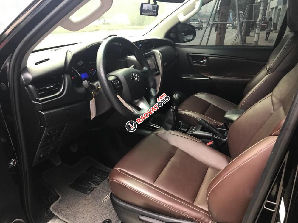 Cần bán Toyota Fortuner 2.4G 4x2 MT đời 2017, màu đen, nhập khẩu nguyên chiếc-5