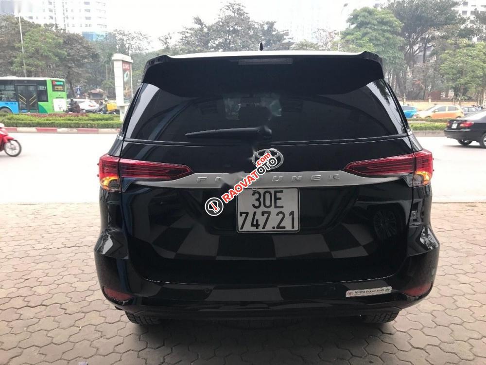 Cần bán Toyota Fortuner 2.4G 4x2 MT đời 2017, màu đen, nhập khẩu nguyên chiếc-4