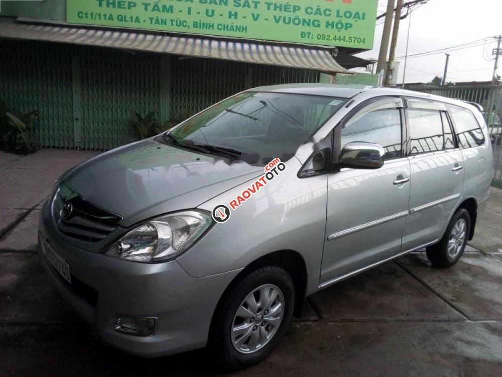 Cần bán xe Toyota Innova G đời 2010, màu bạc, 369tr-9