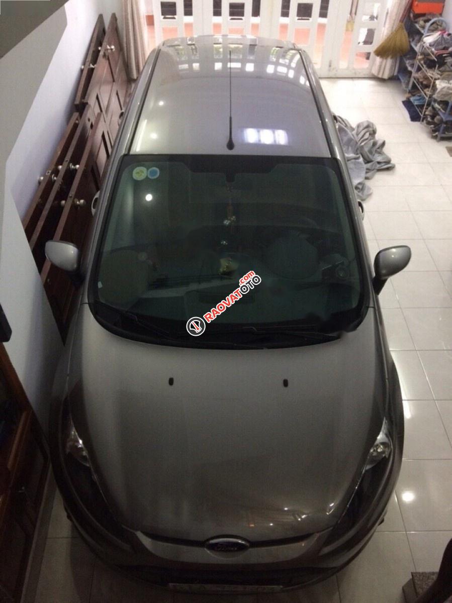 Bán Ford Fiesta đời 2011, màu bạc chính chủ, giá tốt-4