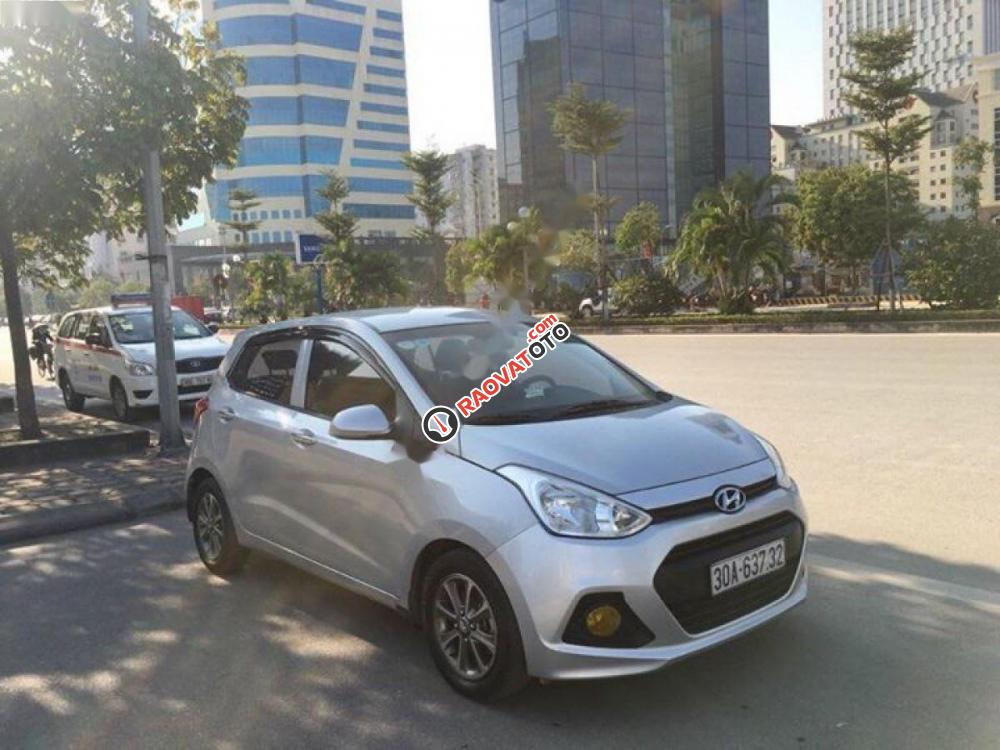 Bán Hyundai Grand i10 1.0 MT 2015, màu bạc, nhập khẩu nguyên chiếc-1