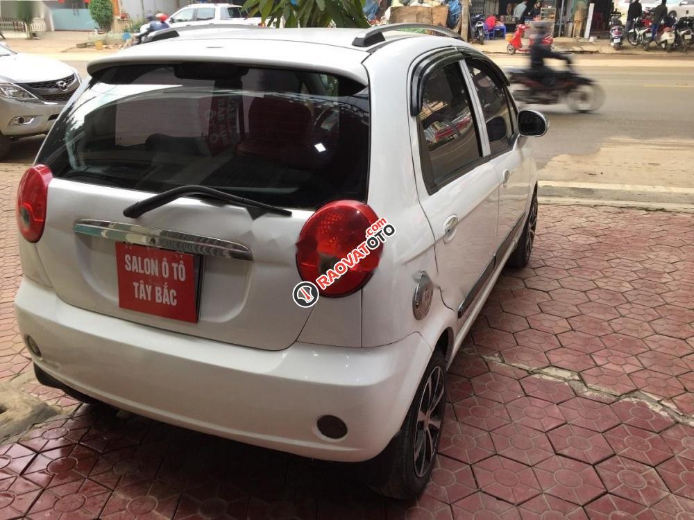 Cần bán xe Chevrolet Spark đời 2010, màu trắng-0