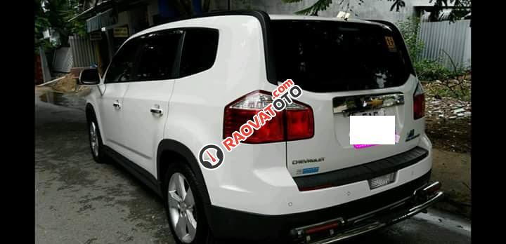 Bán Chevrolet Orlando 1.8LTZ tự động, màu trắng, giá 580tr-0