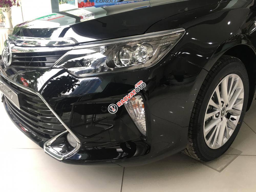 Bán xe Toyota Camry 2.0E 2017, màu đen, đủ màu giao ngay, giá tốt nhất tại Hà Nội-6