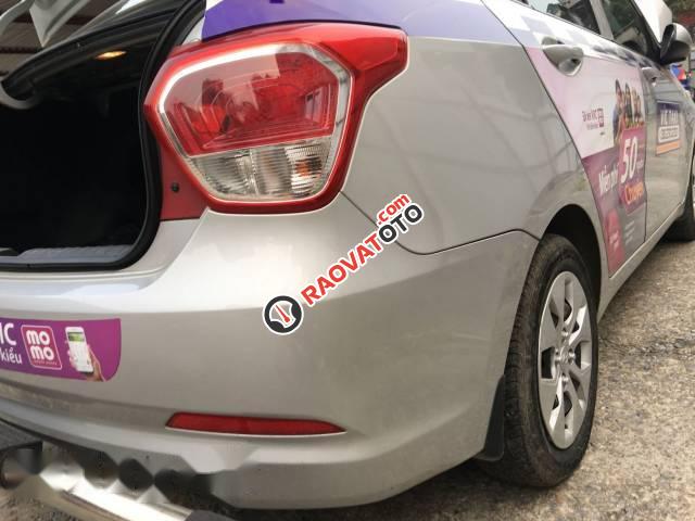 Bán Hyundai Grand i10 đời 2015, màu bạc, giá tốt-4