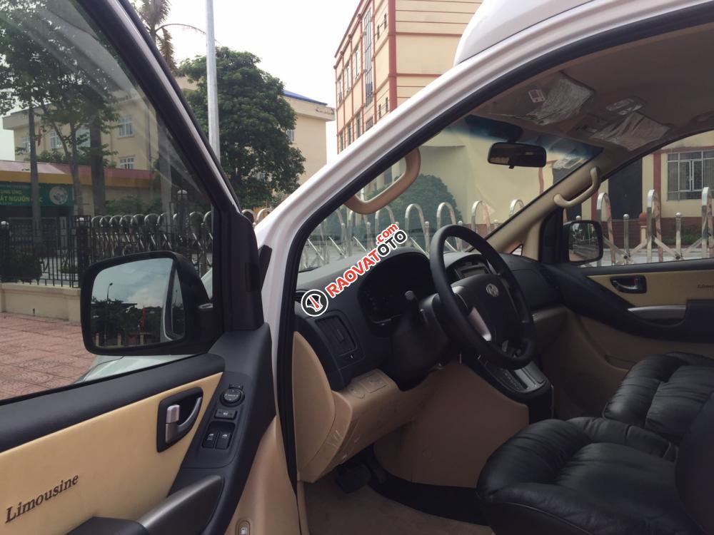 Cần bán xe Hyundai Starex Limosine đời 2013, đk 2017, máy dầu, nhập khẩu-4