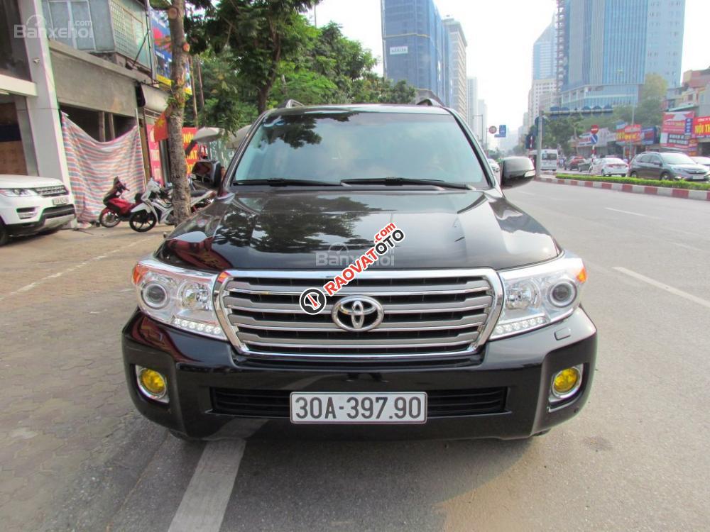 Toyota Land Cruiser VX 2014 màu đen-0