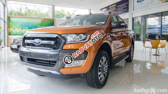 Bán xe Ford Ranger Wildtrak 3.2 4x4 2018, màu cam, xe nhập-0