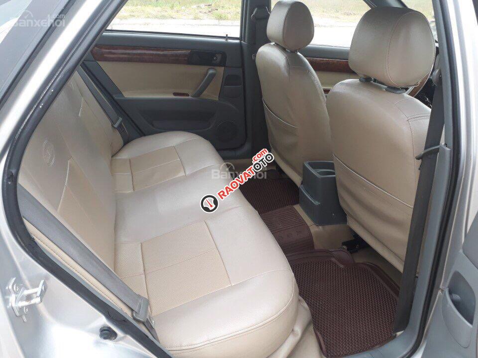 Cần bán xe Daewoo Lacetti sản xuất 2005, màu bạc, giá 148tr-2