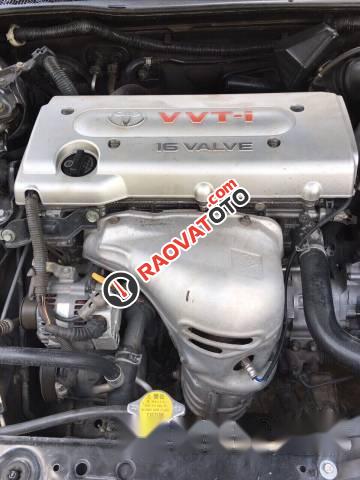 Cần bán gấp Toyota Camry đời 2005, màu đen số sàn, 395tr-5