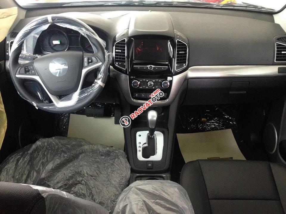 Cần bán Chevrolet Captiva Revv LTZ 2.4 AT đời 2018, màu đen, 879 triệu-3