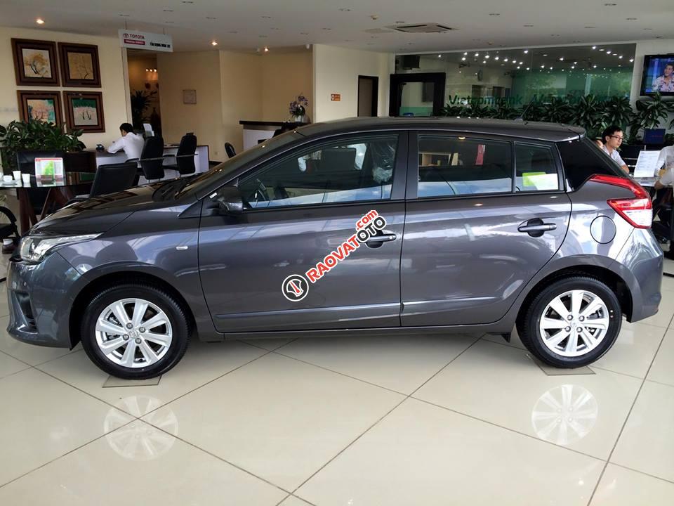 Toyota Mỹ Đình- Bán Toyota Yaris 2017, khuyến mại cực tốt, hỗ trợ làm Uber và Grab, LH: 0976112268-1