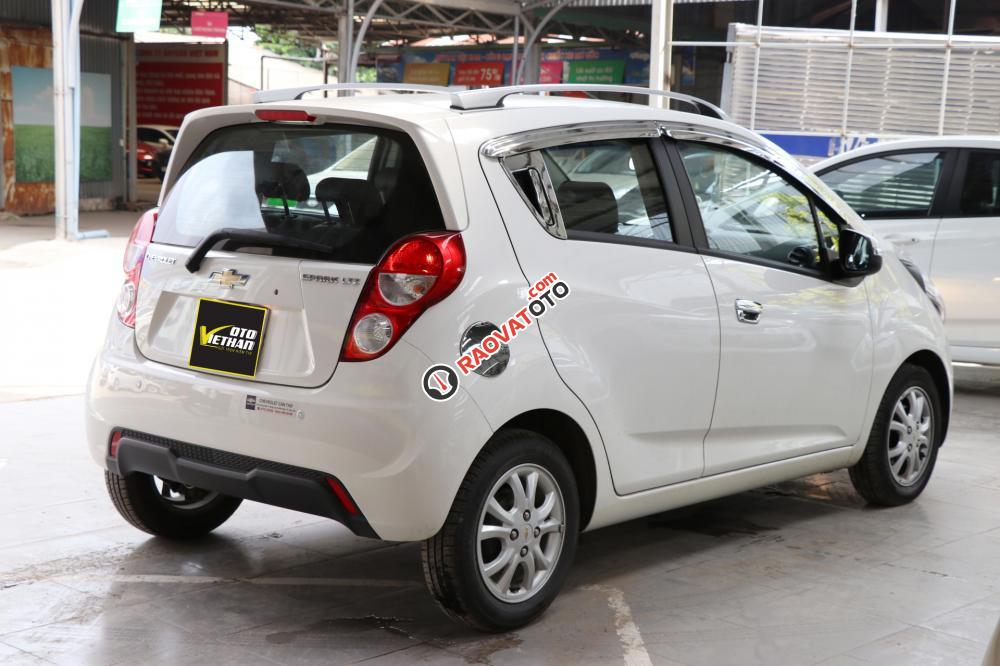 Bán xe Chevrolet Spark Van 1.0AT đời 2015, màu trắng, giá 280tr-4