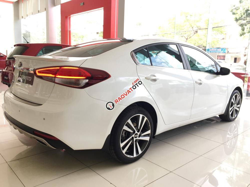 Bán xe Kia Cerato, số sàn, đủ màu, hỗ trợ vay mua góp, lãi suất thấp, giá tốt nhất TP HCM-0