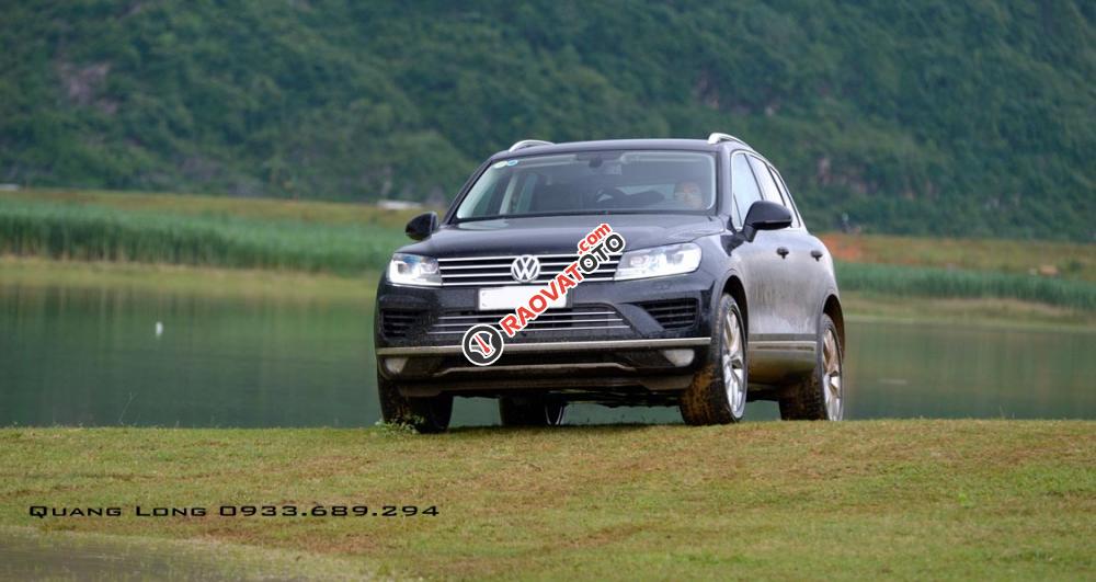 Touareg Volkswagen - Nhiều ưu đãi vui lòng - LH 0933689294-2