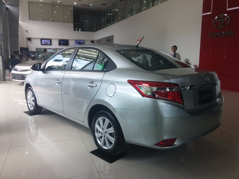 Bán ô tô Toyota Vios đời 2017, màu bạc, nhập khẩu nguyên chiếc-4