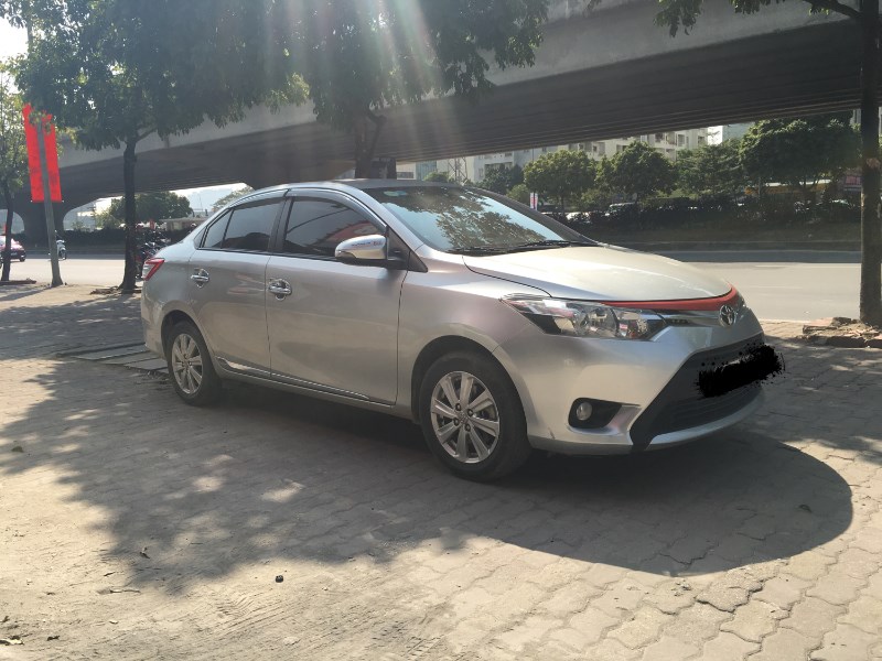 Cần bán xe Toyota Vios 1.5E năm 2016, màu bạc, nhập khẩu-1