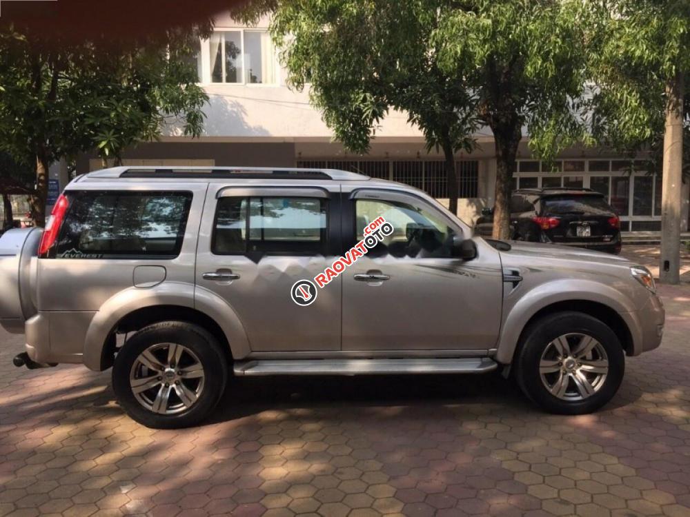 Bán Ford Everest, đời 2011 số sàn giá cạnh tranh-0