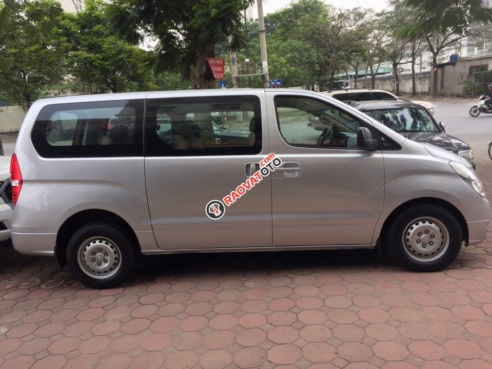 Bán Hyundai Grand Starex 2.5 MT đời 2014, màu xám (ghi), nhập khẩu-1