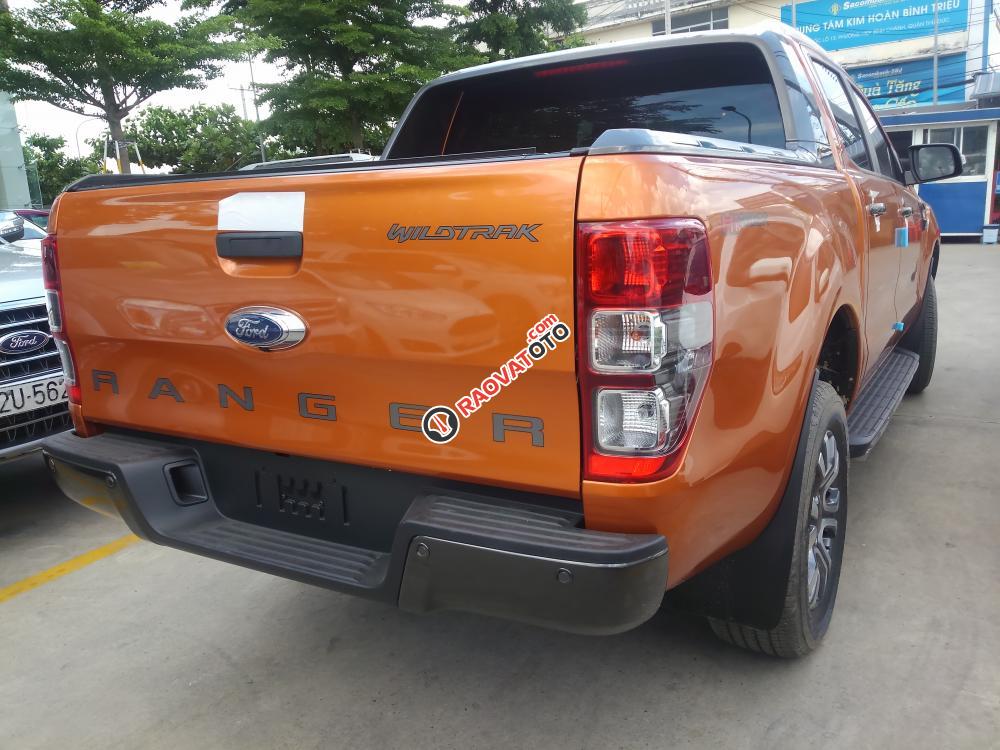 Xe Ford Ranger Wildtrak 4x4 AT giao ngay, nắp thùng Thái, BH thân vỏ chính hãng. LH ngay-4