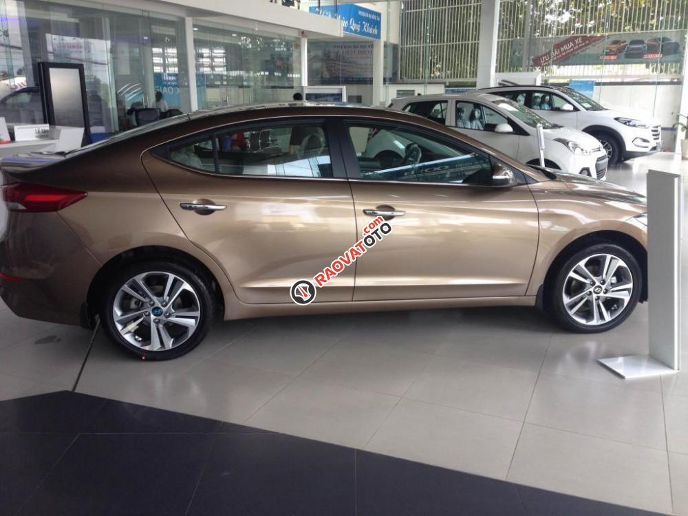 Hyundai Elantra 2018, giảm 70tr tiền mặt, tặng bảo hiểm, phụ kiện tại Hyundai Bà Rịa Vũng Tàu-2