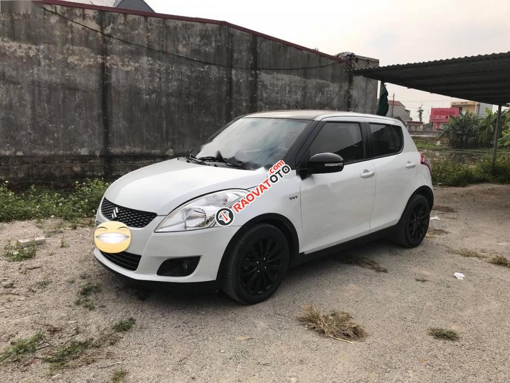 Bán Suzuki Swift năm 2015, màu trắng, giá tốt-4