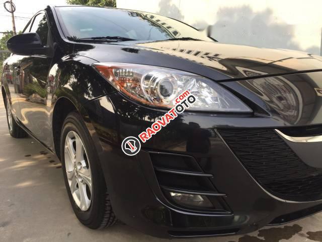 Bán Mazda 3 2010, màu đen, xe nhập, giá 410tr-1